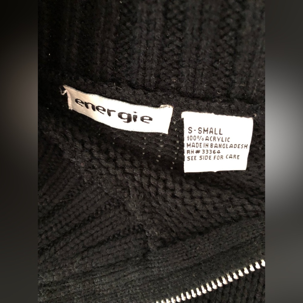 90’s Energie rich black knit sweater with sexy functional zipper accent. - Picture 3 of 10